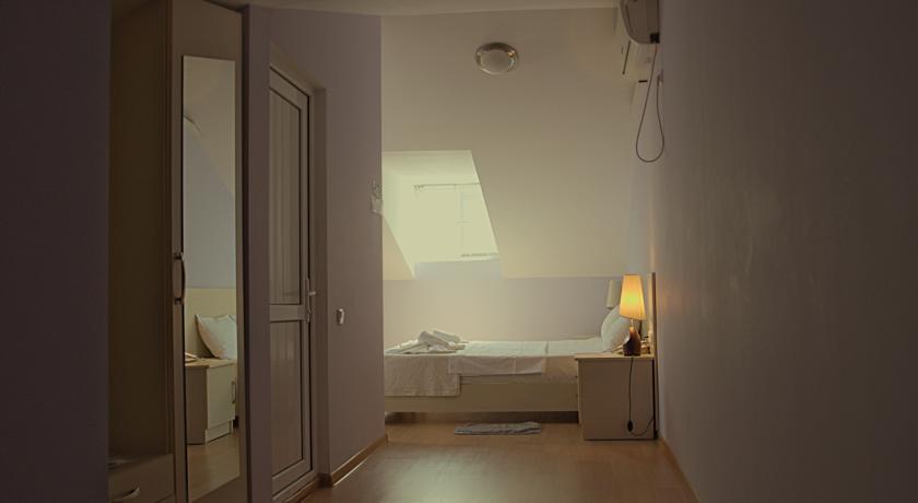 Hotel Tbilisi Garden Kamer foto